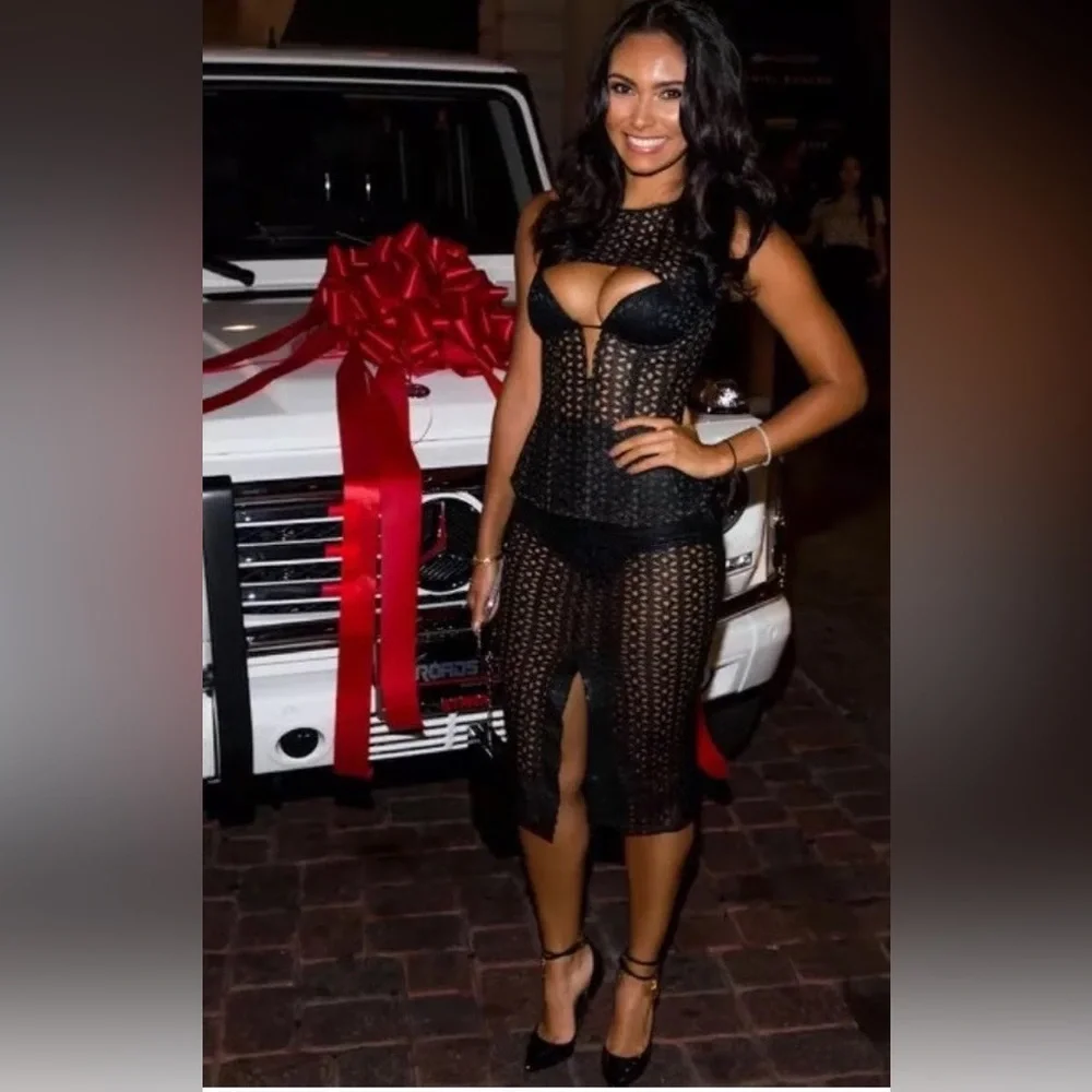 AGENT PROVOCATEUR “DEBORAH” Beautiful Skirt in Black W/ Front & Back Slit 🖤 - Picture 2 of 10